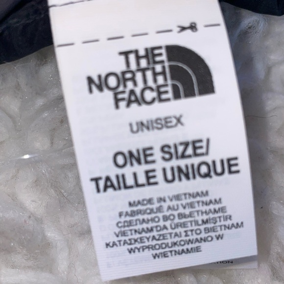 The North Face Cryos Down Insulated Black Quilted Scarf with Snaps - Picture 6 of 13